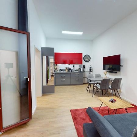 Sweethome - Luxus Pur - Grosse Kueche, Wifi Magdebourg Extérieur photo