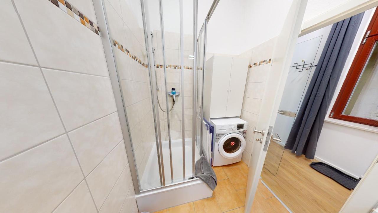 Sweethome - Luxus Pur - Grosse Kueche, Wifi Magdebourg Extérieur photo