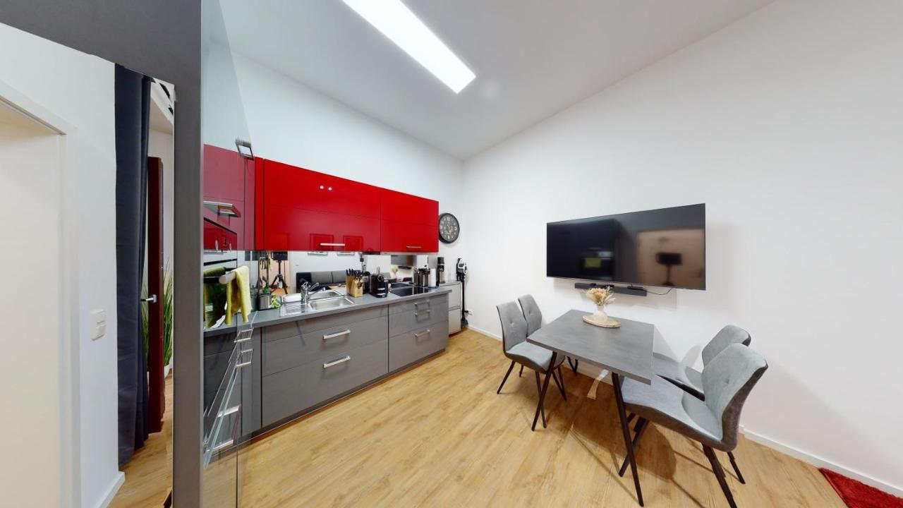 Sweethome - Luxus Pur - Grosse Kueche, Wifi Magdebourg Extérieur photo